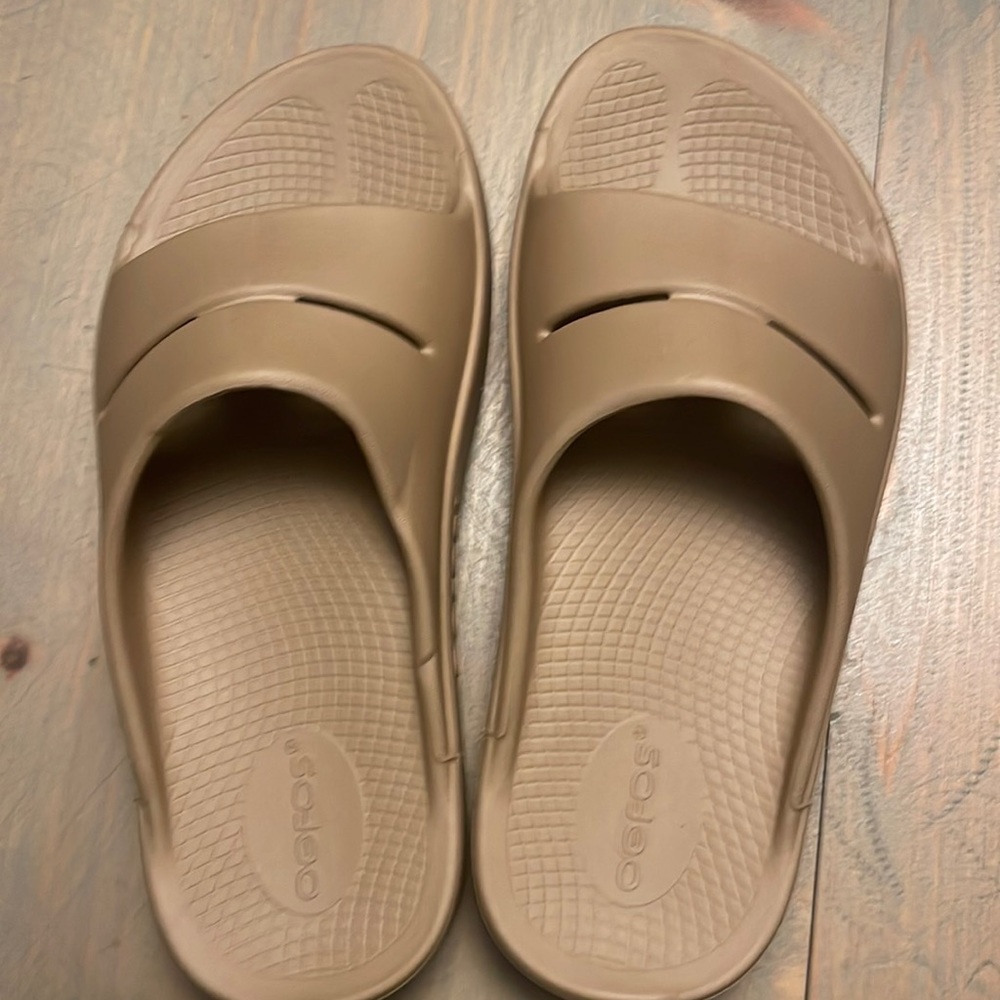 Woman’s slip on